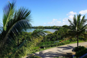 Azuri 4 Bedroom Beachfront Golf Villa